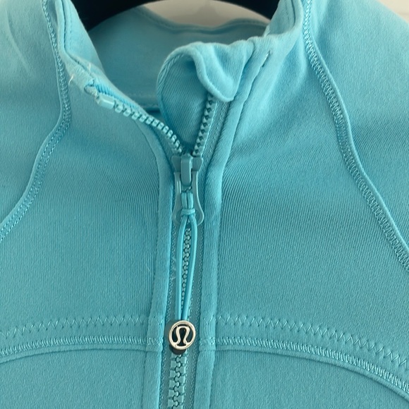 Lululemon Jacket - Picture 4 of 7